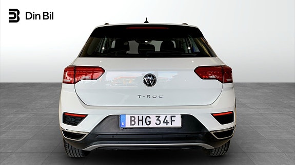 Volkswagen T-Roc 5 of 15
