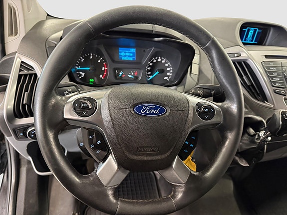 Ford Transit Custom 10 of 12