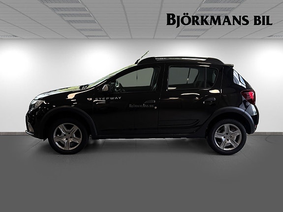 Dacia Sandero 4 of 15