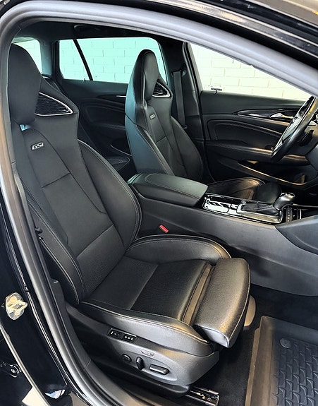 Opel Insignia 10 of 24