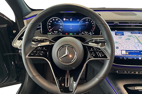Mercedes-Benz E300 de 17 of 29
