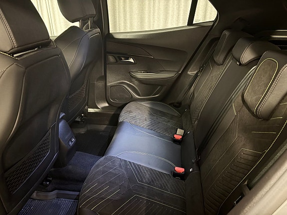 Peugeot 2008 6 of 18