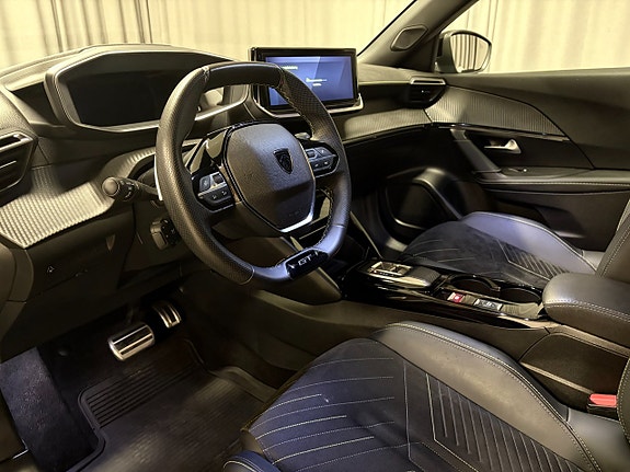Peugeot 2008 9 of 18