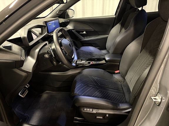 Peugeot 2008 8 of 18