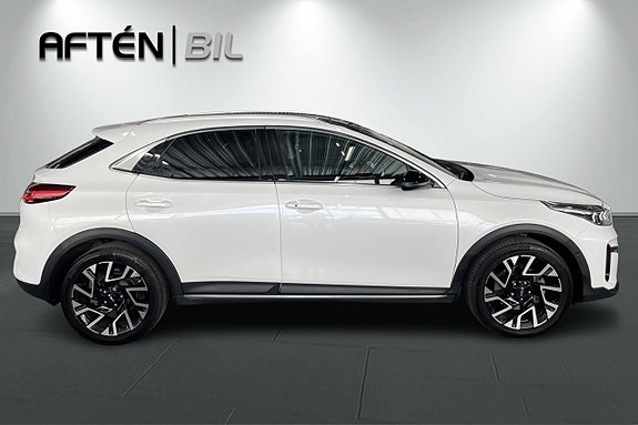 Kia XCeed 7 of 29