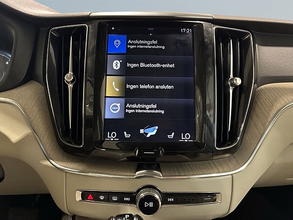 Volvo XC60 15 of 21