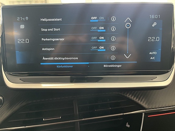 Peugeot 2008 15 of 16