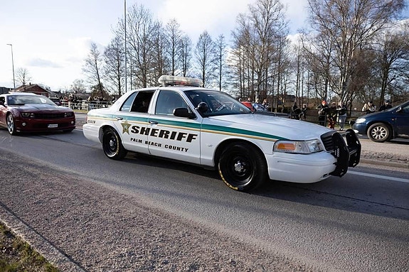 Ford Crown Victoria 4 of 4