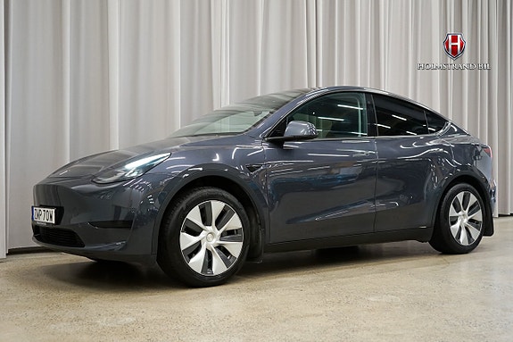 Tesla Model Y 4 of 21
