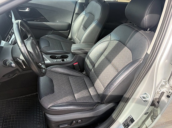 Kia Niro 9 of 19
