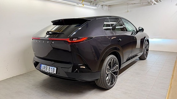 Mazda CX-6e 2 of 15