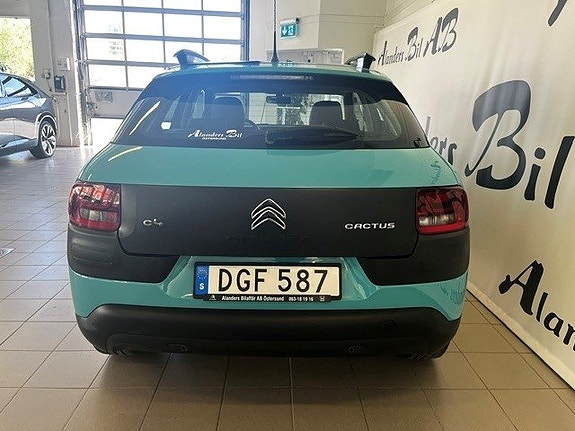 Citroen C4 Cactus 4 of 9