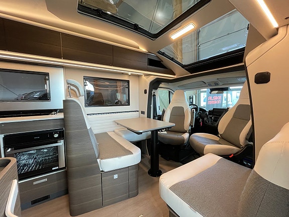 Adria Coral Supreme 670 SL / ALDE-Diesel / Automat 180hk / Ugn / Adaptiv / 8 of 30