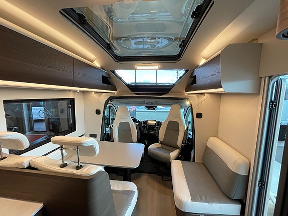Adria Coral Supreme 670 SL / ALDE-Diesel / Automat 180hk / Ugn / Adaptiv / 22 of 30