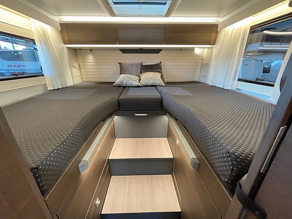 Adria Coral Supreme 670 SL / ALDE-Diesel / Automat 180hk / Ugn / Adaptiv / 15 of 30