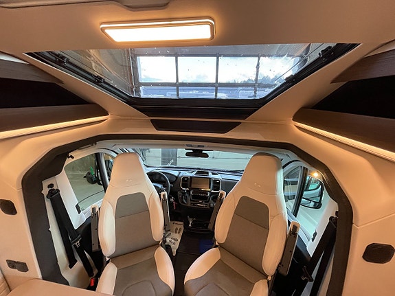 Adria Coral Supreme 670 SL / ALDE-Diesel / Automat 180hk / Ugn / Adaptiv / 27 of 30