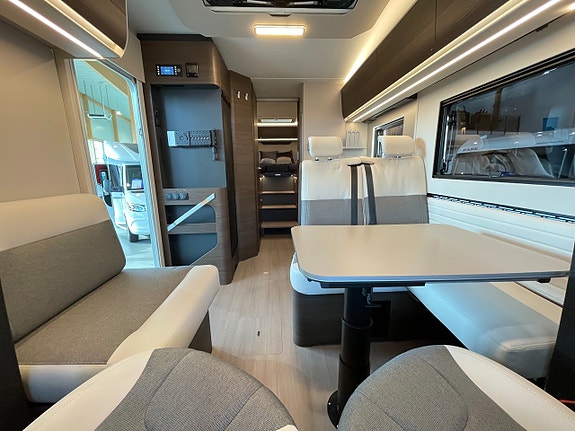 Adria Coral Supreme 670 SL / ALDE-Diesel / Automat 180hk / Ugn / Adaptiv / 11 of 30