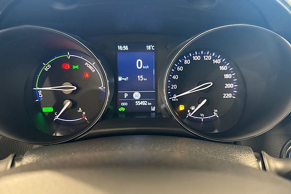 Toyota C-HR 16 of 21