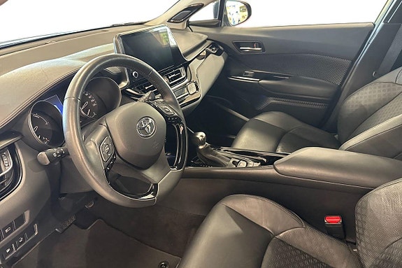Toyota C-HR 14 of 21