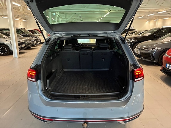 Volkswagen Passat 8 of 9