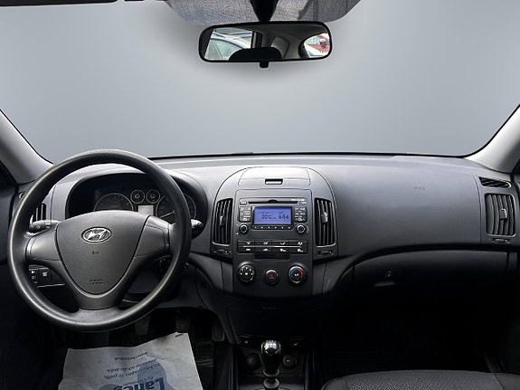Hyundai i30 7 of 8