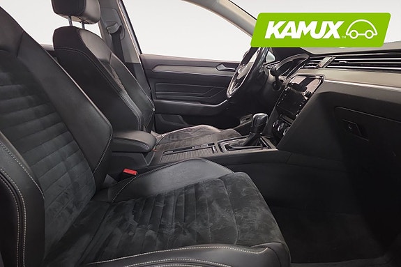 Volkswagen Passat 15 of 25