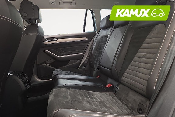 Volkswagen Passat 14 of 25