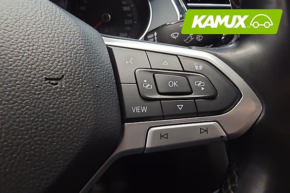 Volkswagen Passat 24 of 25