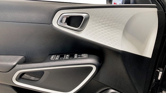 Kia e-Soul 9 of 14