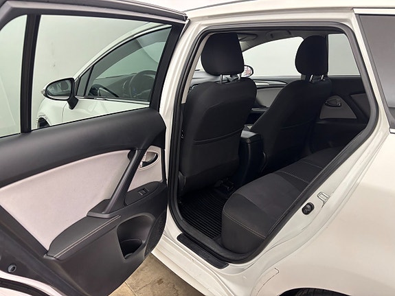 Toyota Avensis 18 of 22