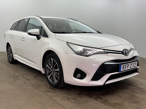 Toyota Avensis 8 of 22