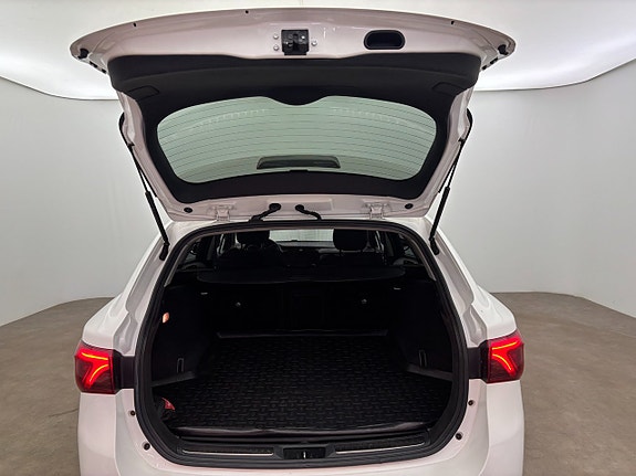 Toyota Avensis 14 of 22