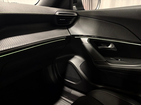 Peugeot 2008 18 of 18
