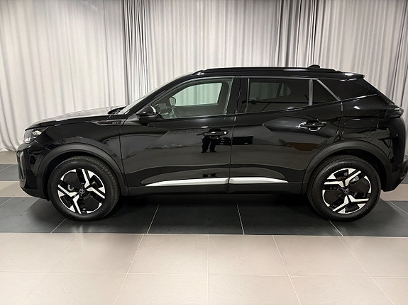 Peugeot 2008 2 of 18