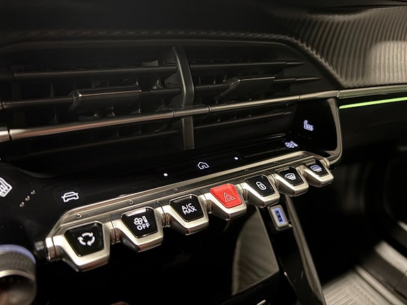 Peugeot 2008 13 of 18