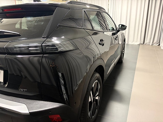 Peugeot 2008 4 of 18