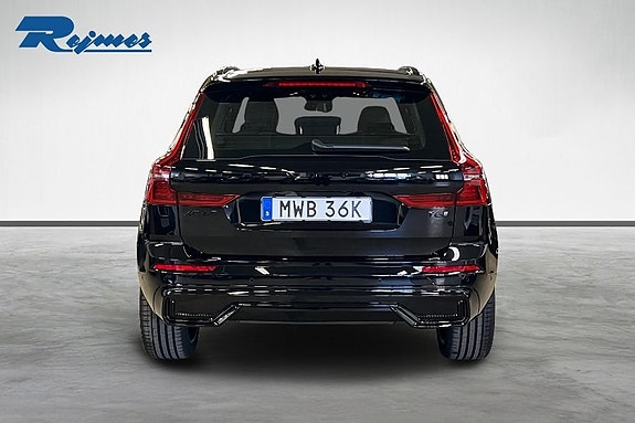 Volvo XC60 3 of 15