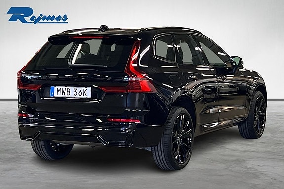 Volvo XC60 8 of 15