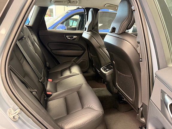 Volvo XC60 9 of 13