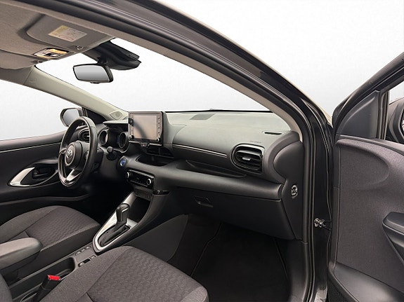 Toyota Yaris 27 of 30