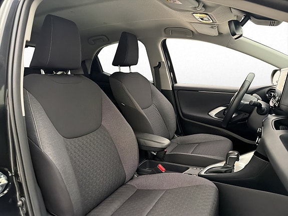 Toyota Yaris 26 of 30