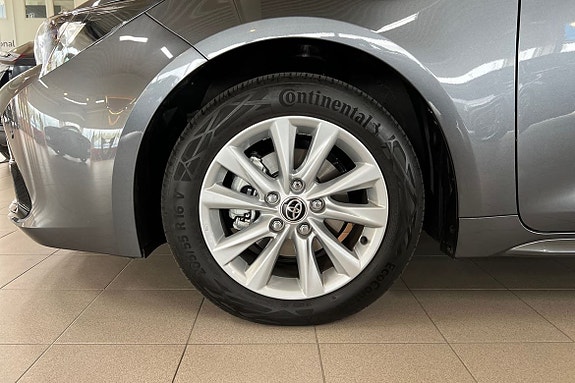 Toyota Corolla 15 of 21