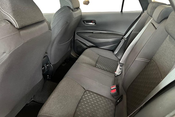 Toyota Corolla 11 of 21