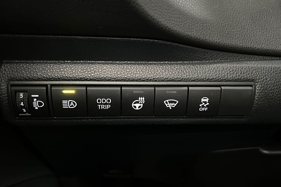 Toyota Corolla 19 of 21
