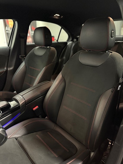 Mercedes-Benz A220 26 of 29