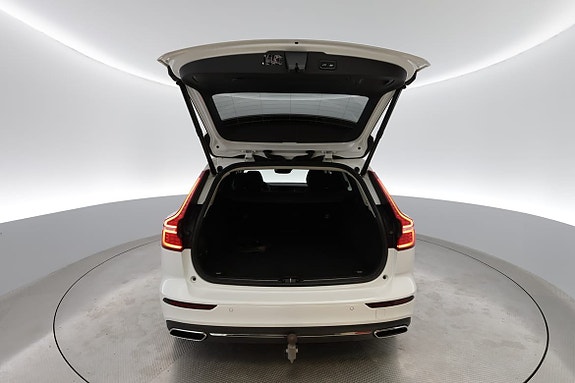 Volvo V60 16 of 19