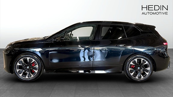 BMW iX 6 of 9