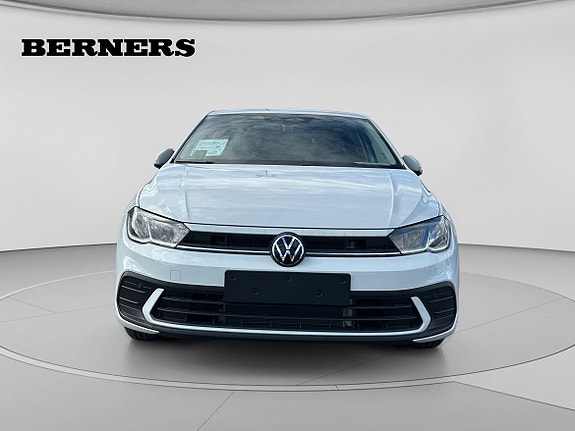 Volkswagen Polo 8 of 15