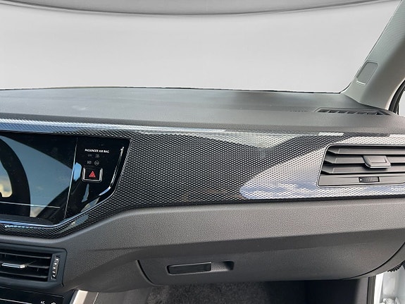 Volkswagen Polo 15 of 15