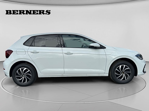 Volkswagen Polo 6 of 15